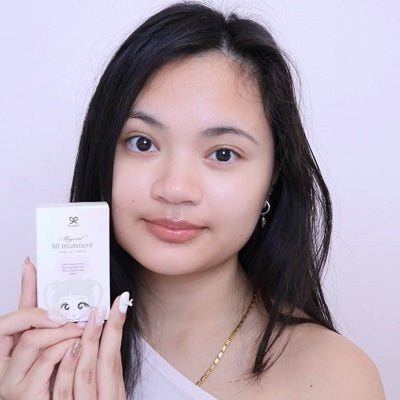 holding the my megu magical lift treatment